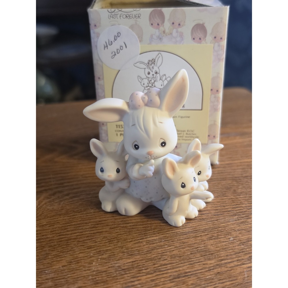 Precious Moments 1988 Enesco S. Butcher Some Bunny's Sleeping Figurine 115274‎